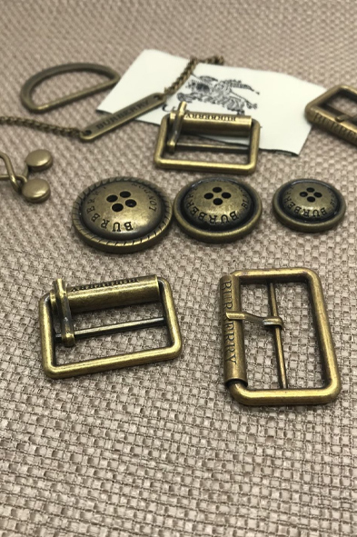 Damit Metal Trims